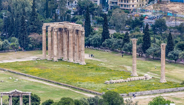 אתונה, עיר עתיקה ומלאת חיים