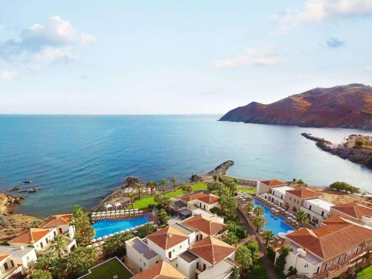כרתים, האי הגדול ביותר ביוון, הוא גן עדן לחובבי ים, שמש וחופשות משפחתיות
